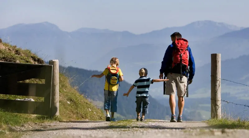 Alpine-hiking-to-start-the-week Alpine-hiking-to-start-the-week
